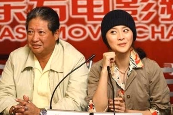 Phạm Băng Băng không có cơ hội trở lại thị trường giải trí quê nhà hoạt động sau bê bối trốn thuế. Trong khi em trai cô chưa tạo nhiều dấu ấn sự nghiệp sau nhiều năm vào showbiz