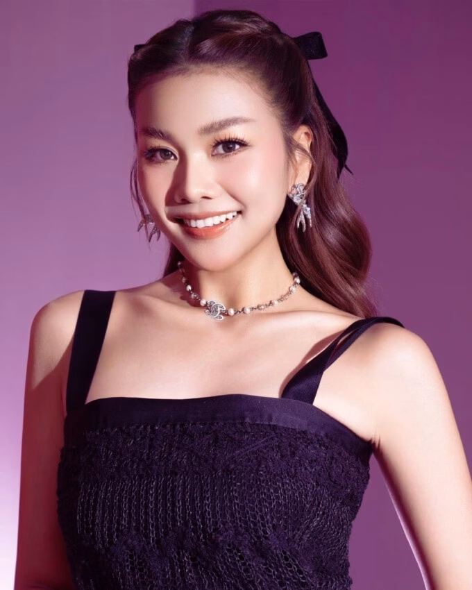 Siêu mẫu Thanh Hằng đón tuổi 42 với dự án mới, mong muốn có con Thanh Hằng được ông xã tặng đồng hồ trong ngày sinh nhật. Ảnh: Nhân vật cung cấp