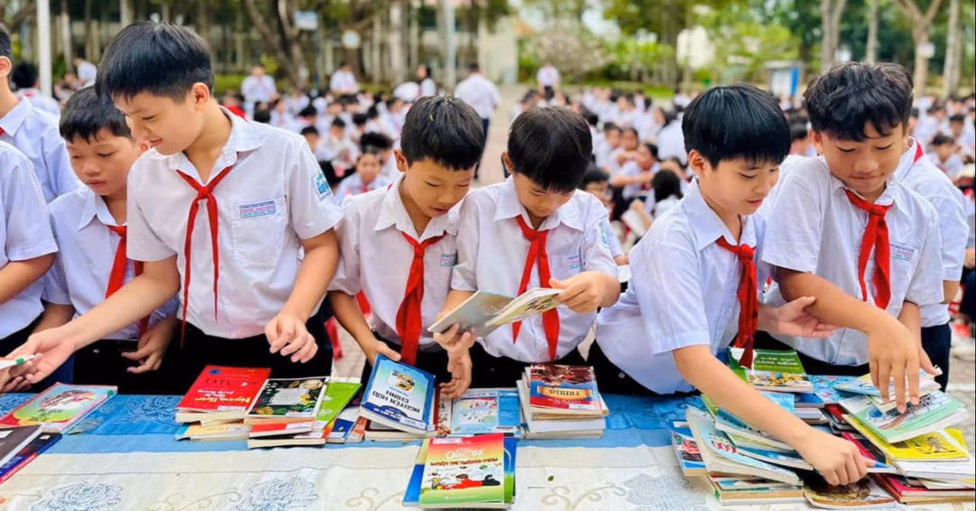 Hướng đến tương lai giáo dục hội nhập từ bộ sách giáo khoa chung