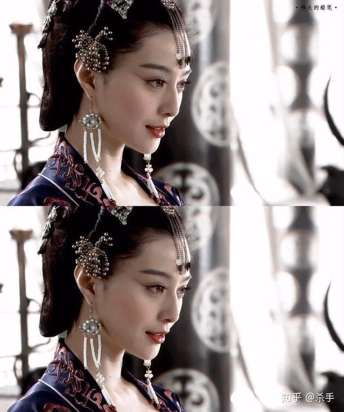 Đ&aacute;t Kỷ trong trang phục ho&agrave;ng gia