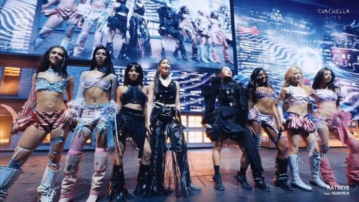 Sự kết hợp b&ugrave;ng nổ giữa KATSEYE v&agrave; c&aacute;c nghệ sĩ kh&aacute;ch mời tr&ecirc;n s&acirc;n khấu